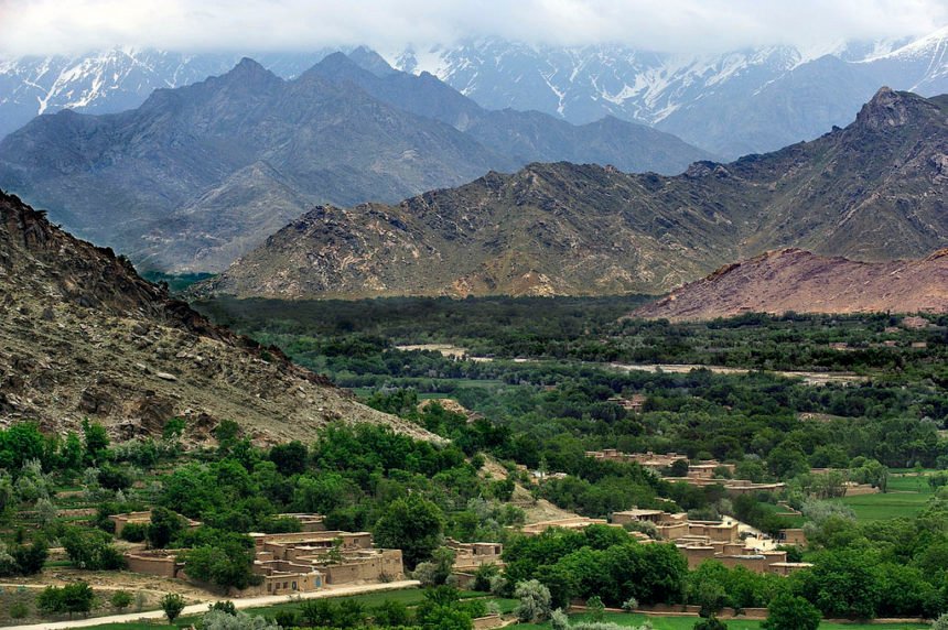 کشته و زخمی‌شدن سه کودک در حادثه‌ی ترافیکی در استان کاپیسا