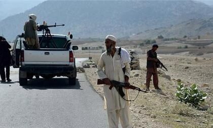 طالبان در ایست‌های بازرسی شاهراه‌ هرات_غور مسافران فارسی‌ زبان را اذیت‌و‌آزار می‌کنند