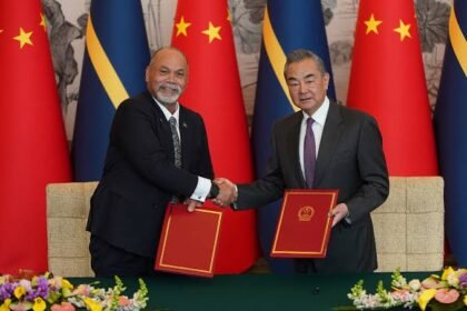 نائورو متحد سابق تایوان روابط دیپلماتیک خود را با چین دوباره برقرار کرد