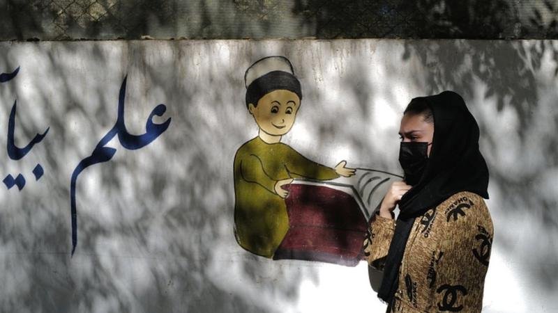 محرومیت از درس و تحصیل شماری از دختران را وادار به خودکشی کرده‌است