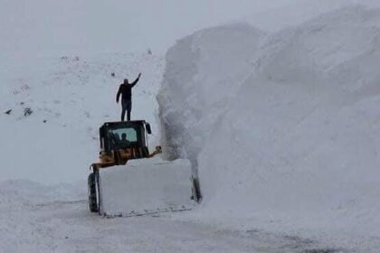 راه‌های مواصلاتی شش شهرستان استان بدخشان به روی رفت‌وآمد باز شدند