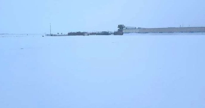 میدان هوایی هرات از اثر ریزش برف به روی پروازها مسدود شد