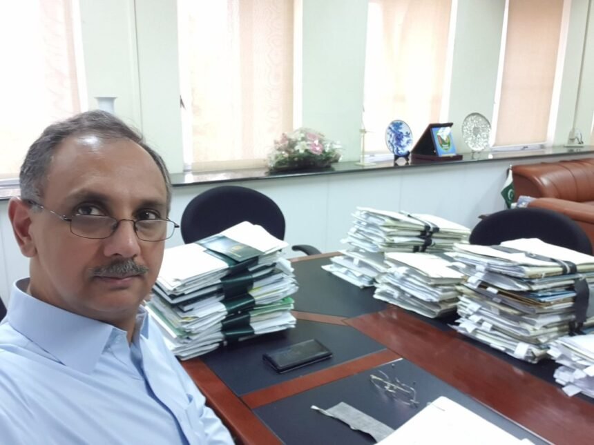 عمر ایوب توسط حزب تحریک انصاف برای نخست‌وزیری پاکستان معرفی شد