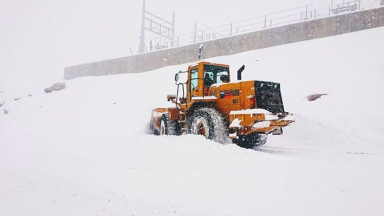 گذرگاه سالنگ به روی ترافیک بازگشایی شد