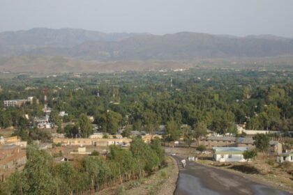 پنج‌تن در نتیجه‌ی فروریختن سقف یک خانه در خوست کشته و مجروح شدند