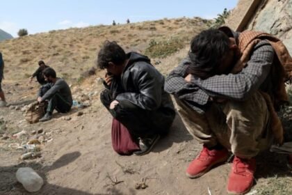 ایران ۱۷۲ مهاجر افغانستانی را در منطقۀ زابل بازداشت کرد