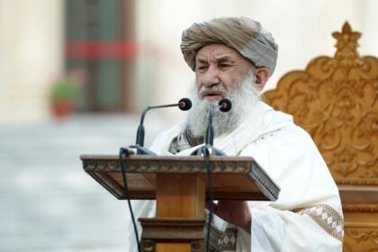 رئیس‌الوزرای طالبان، حملۀ انتحاری در قندز را کار «دشمنان اسلام» خواند