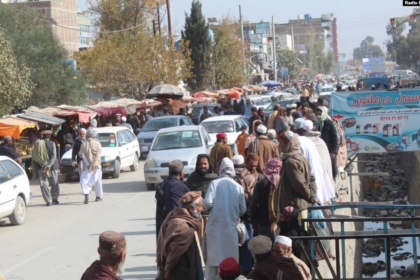 طالبان به‌شرکت‌های کاریابی و سیاحتی دستور دادندکه به‌کارگران کشور ویزه سیاحتی فراهم نکنند