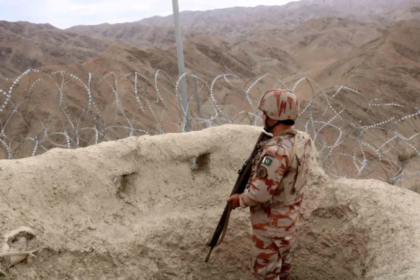 نیروهای مرزی پاکستان یک پاسگاه طالبان را کاملا نابود کردند