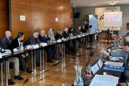 پایان نشست ویانا؛ جهان از جبهات مخالف طالبان حمایت کند