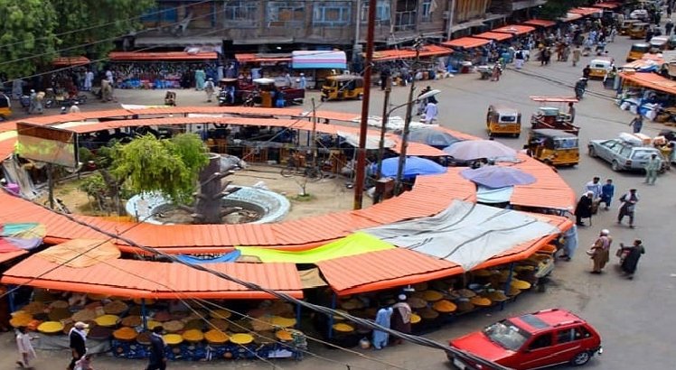 افزایش فشار اقتصادی و اخاذی از فروشندگان سیار در شرق افغانستان