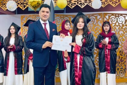 اغبر: فارغان، نماینده دختران محروم از آموزش‌اند