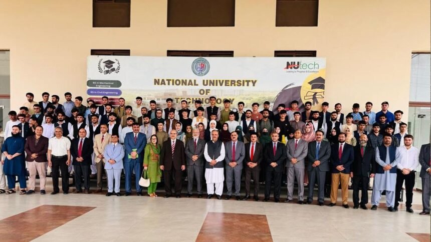 اعزام صدها دانشجوی افغانستانی به دانشگاه‌های پاکستان