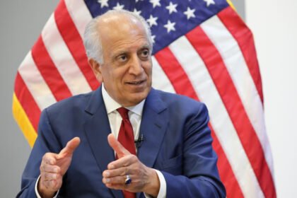 خلیلزاد: آمریکا در پی تغییر دیدگاه طالبان درباره حقوق بشر و زنان است