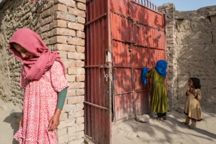 قطع کمک‌های امریکا؛ افغانستان در آستانه‌ی فاجعه‌ی انسانی