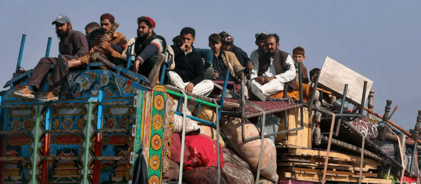 پایان اعتبار کارت‌های اقامت درپاکستان؛ سرمایه‌ هزاران بازرگان درخطر توقف