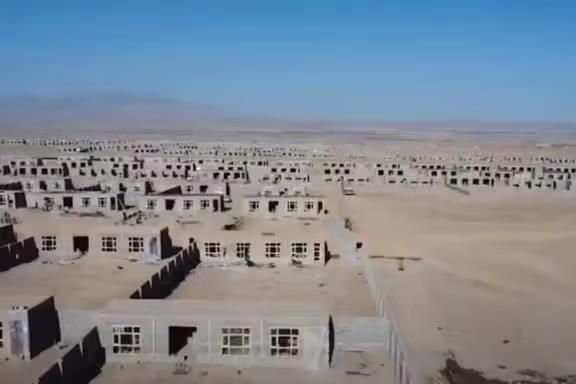 منابع: طالبان خانواده‌های جنگجویان پاکستانی را از مرزها به مناطق مرکزی افغانستان منتقل می‌کنند