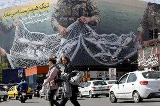 تنگه هرمز همچنان بسته خواهد ماند