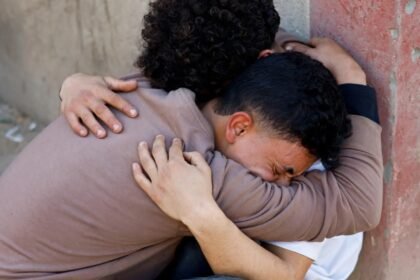 ده فلسطینی