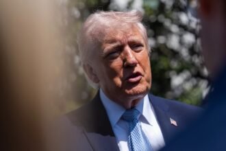 پولیتیکو جنگ ایران