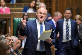 رهبر لیبرال دموکراتهای بریتانیا