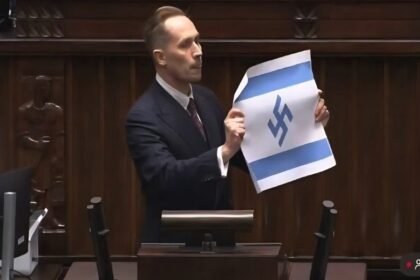 نماینده مجلس لهستان +پرچم اسرائیل