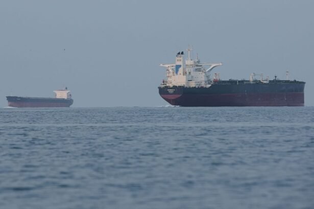 توقف کشتی ایرانی توسط آمریکا