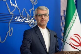 بقائی