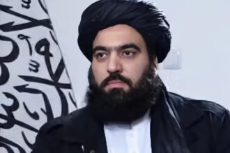 پس از انتقاد از هبت‌الله؛ عضو پیشین هیأت مذاکره‌کننده طالبان به قطر فرار کرد 